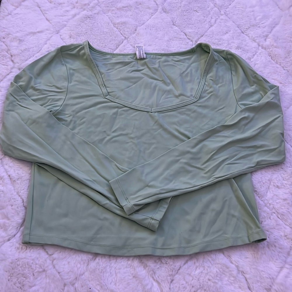 Green long sleeve square neck top, size L